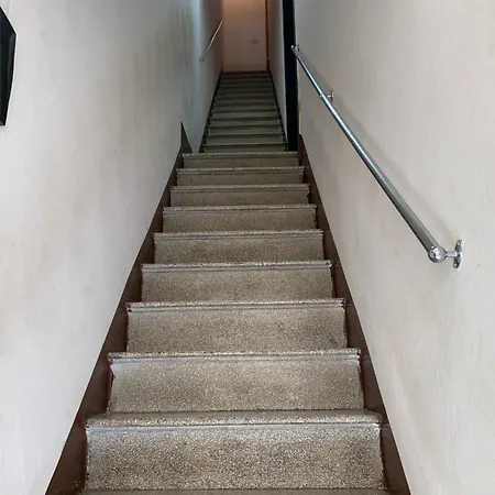La Vista Al Di Sopra Dei Tetti Apartment