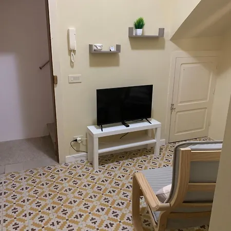 La Vista Al Di Sopra Dei Tetti Apartment Cefalu