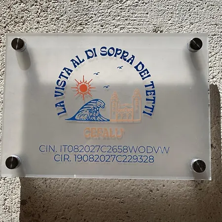 La Vista Al Di Sopra Dei Tetti Apartment